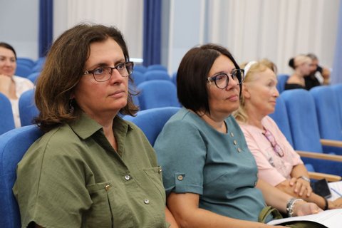 Воспитываем сообща: СевТЮЗ представил свои проекты на педагогической декаде