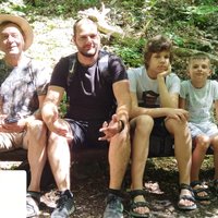 ОНЛАЙН-ВЫСТАВКА «ОТЦЫ И ДЕТИ»: В чём секрет дружной семьи Костеловых?