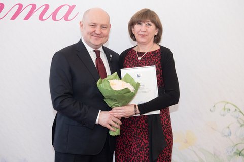 Награда к 8 Марта: представительница СевТЮЗа вошла в число лучших тружениц города, награждённых губернатором Севастополя