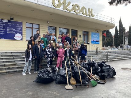 Чистота — дело общее: СевТЮЗ вышел на субботник