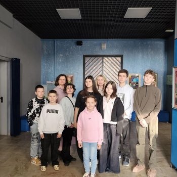 Проект «Контрамарка»: Екатерина Александрина провела мастер-класс по актёрскому мастерству для театральной студии школы №15