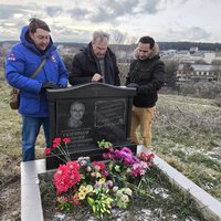 Две судьбы, одна сцена: ко Дню Артиста в СевТЮЗе почтили память коллег