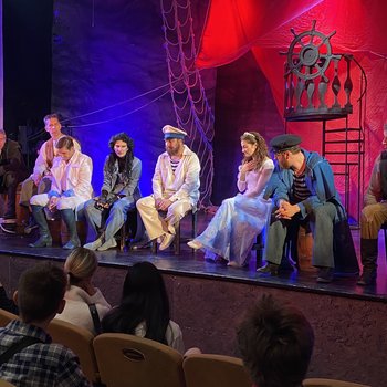 «Школьная пятница»: СевТЮЗ и «Алые паруса» вдохновляют на свершения