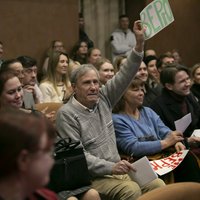 Правда живого искусства: день рождения в СевТЮЗе прошёл под знаком «Верю!»