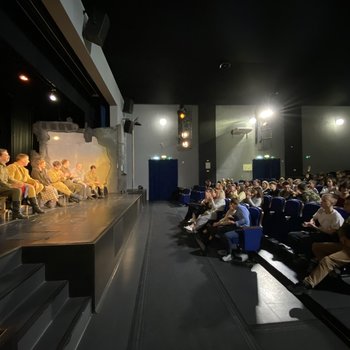 В Севастопольском театре юного зрителя обсудили спектакль о защитниках Родины